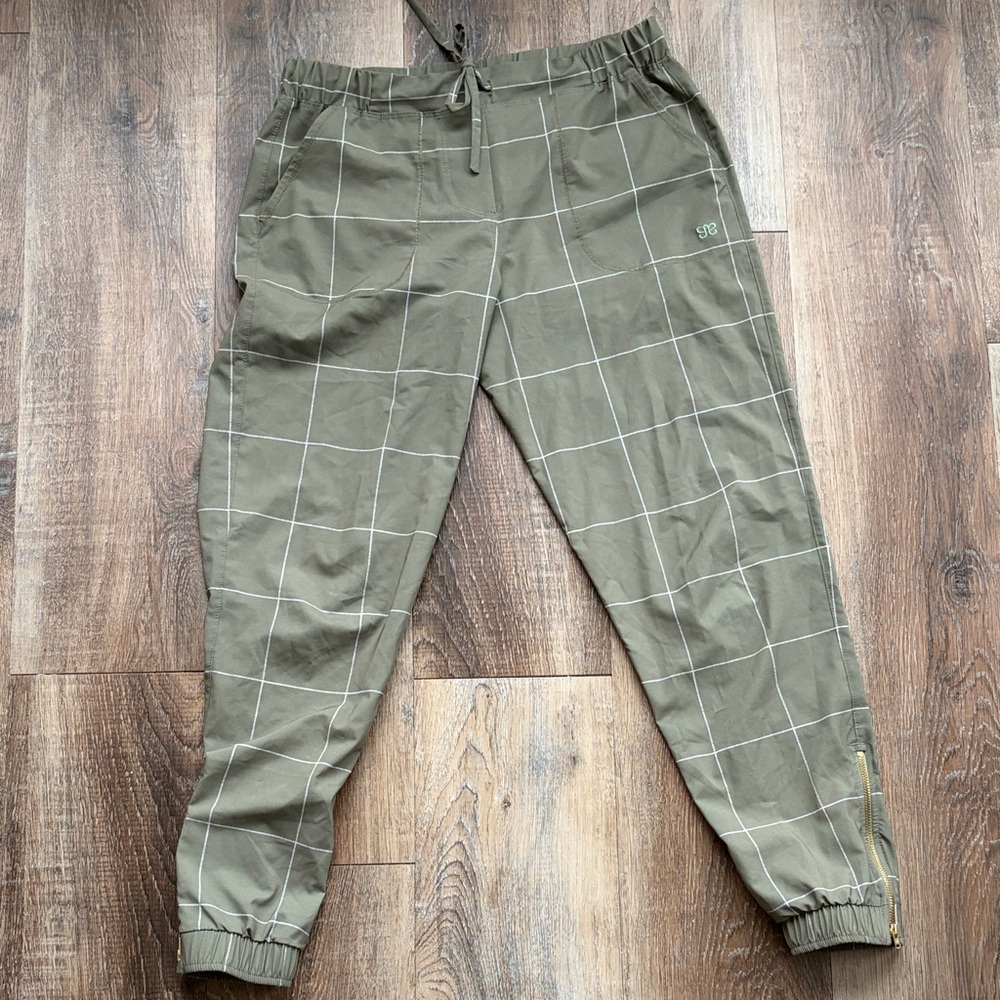 Albion Fit Olive Green window pane jogger Pants with gold zipper